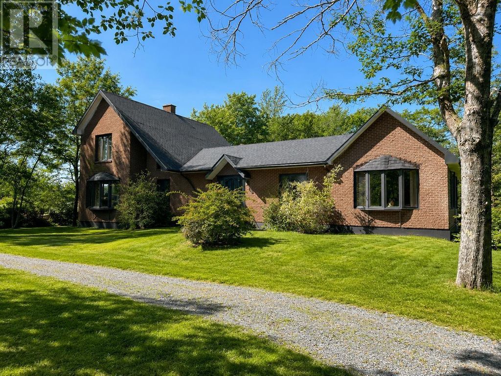 3852 Highway 208, Colpton
