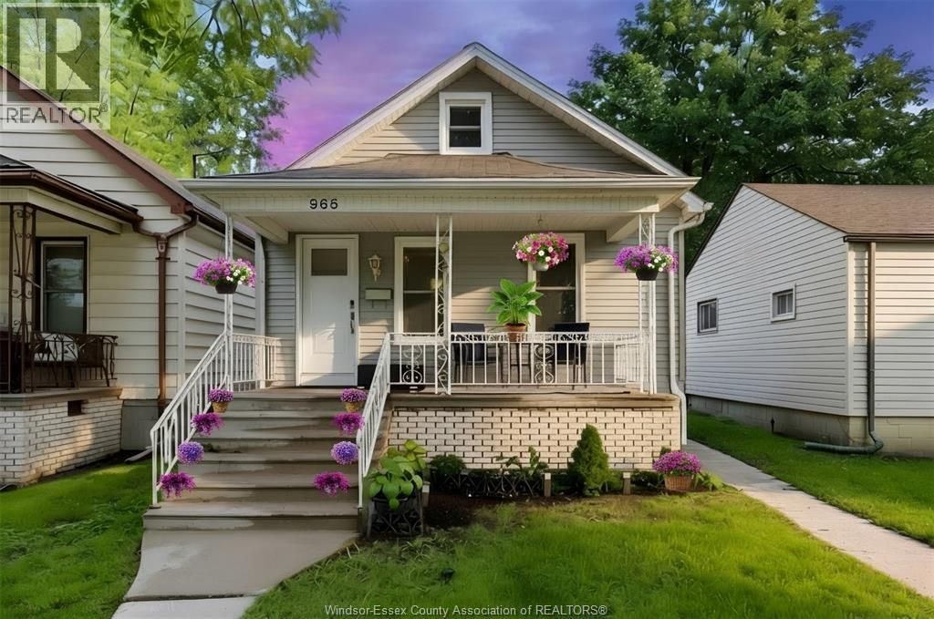 965 Bridge Avenue, Windsor