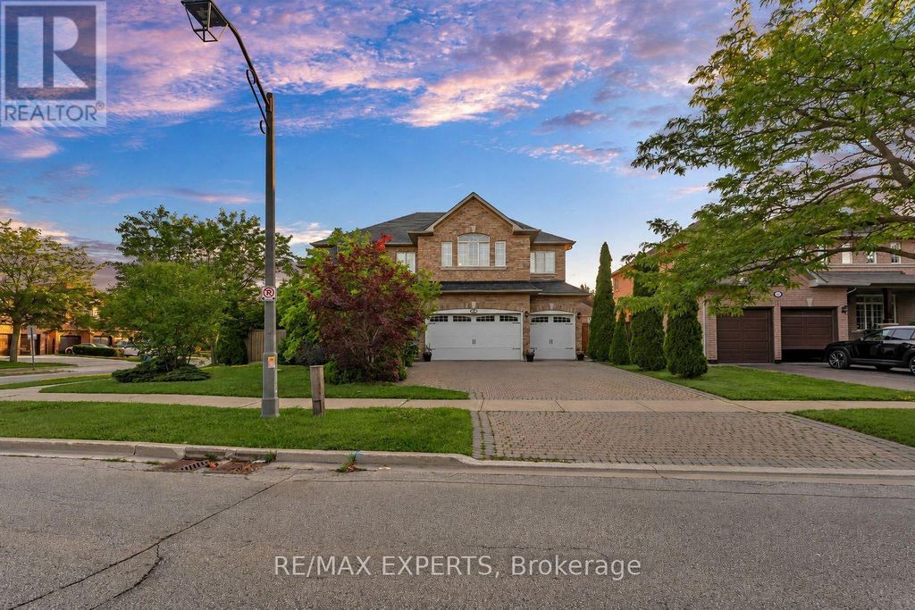 110 Velmar Drive, Vaughan (east Woodbridge)