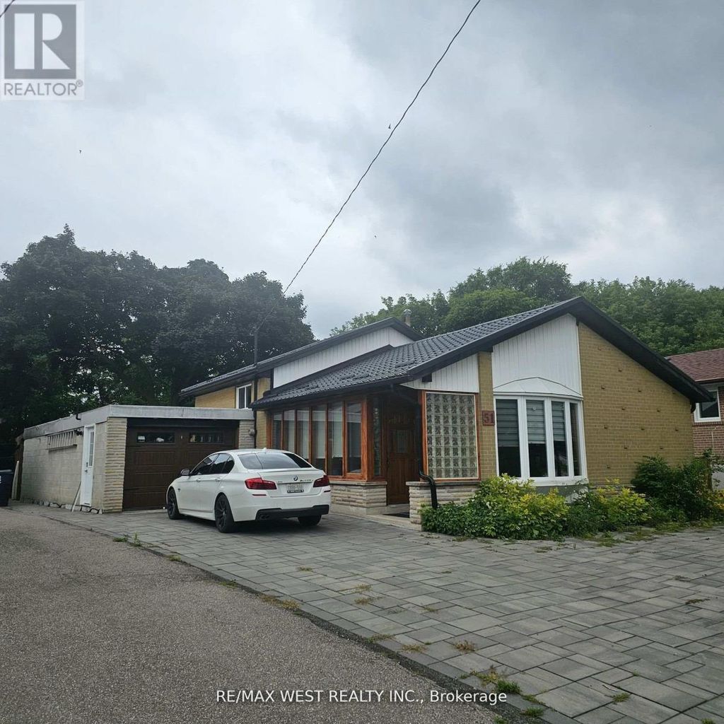 Upper - 51 Monterrey Drive, Toronto (thistletown-Beaumonde Heights)