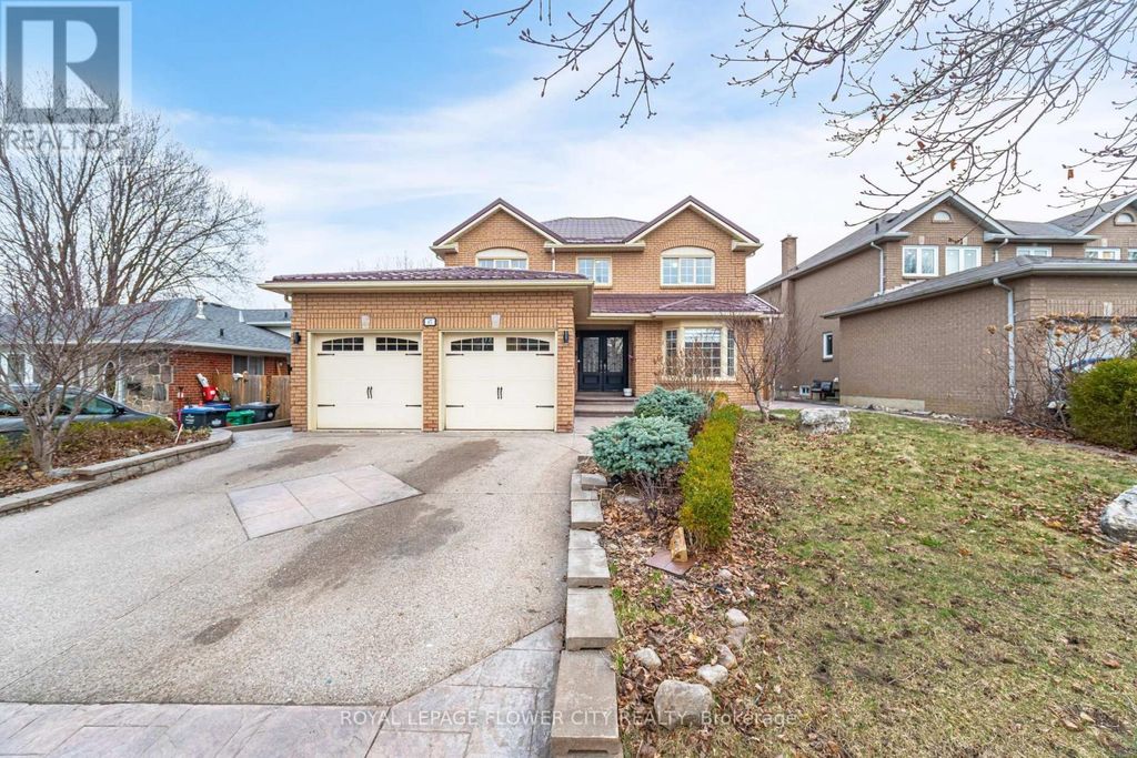 47 Burgby Avenue, Brampton (northwood Park)