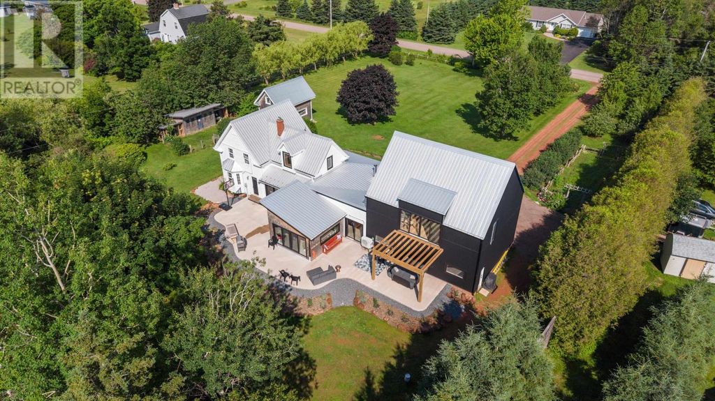35 Richard Douglas Drive, Mermaid