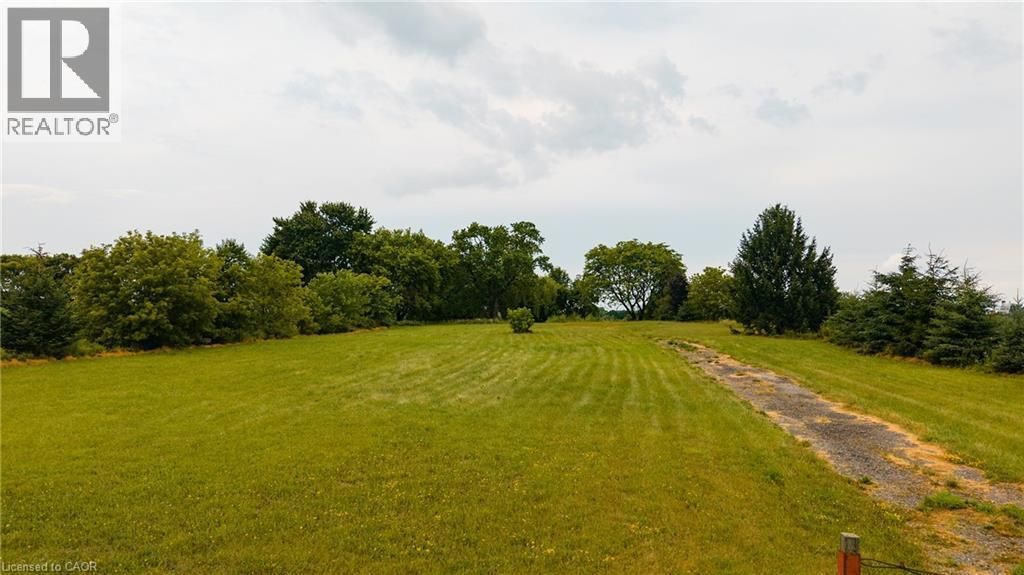 1532 Gingerich Road, Baden