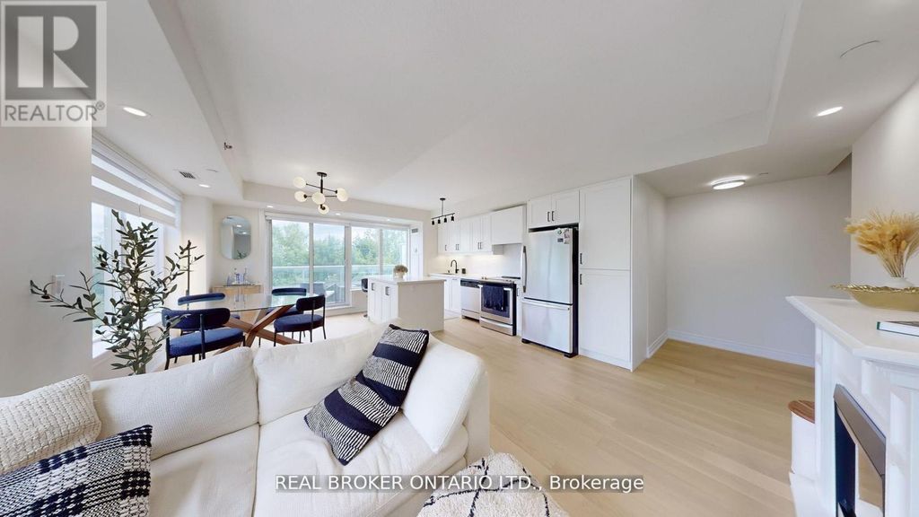415 - 701 Sheppard Avenue W, Toronto (clanton Park)