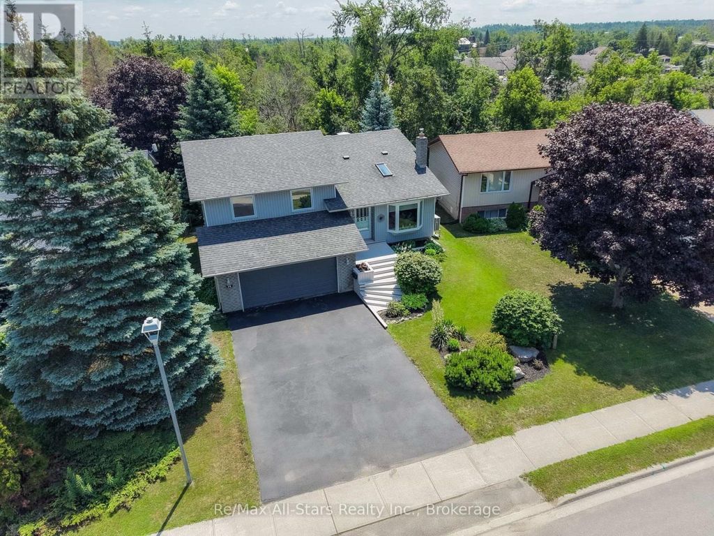 16 Cedartree Lane, Kawartha Lakes (bobcaygeon)