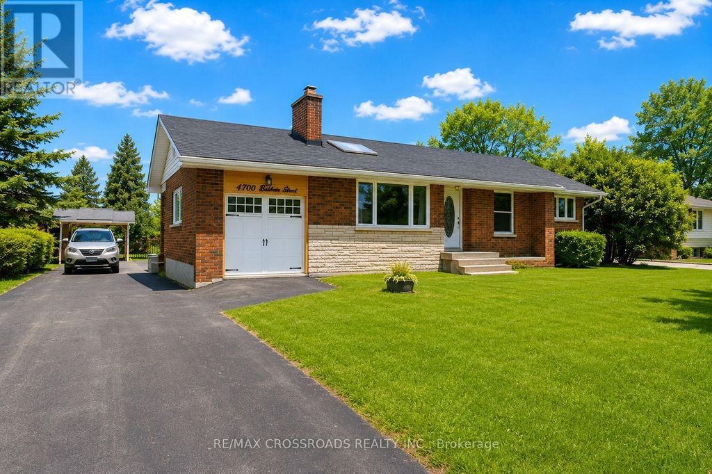 4700 Baldwin Street S, Whitby (taunton North)