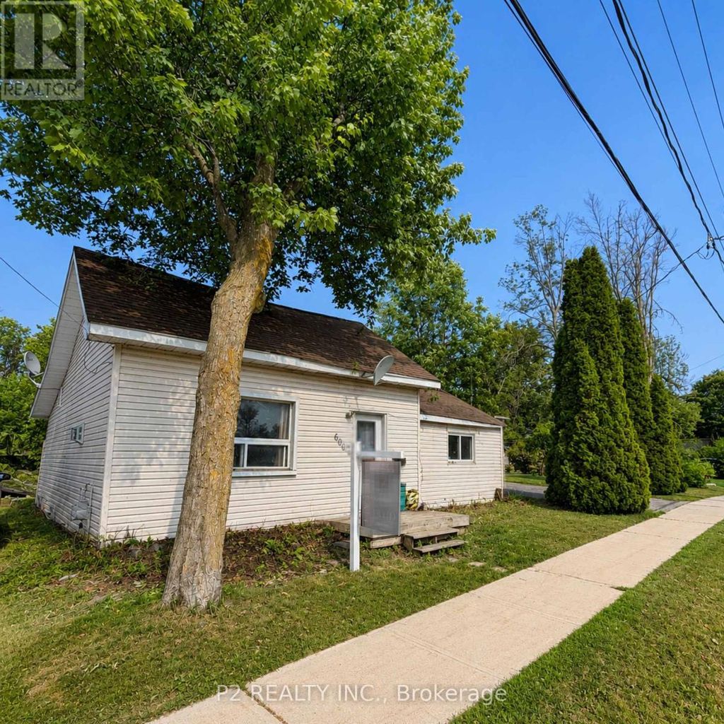 600 West Street S, Orillia