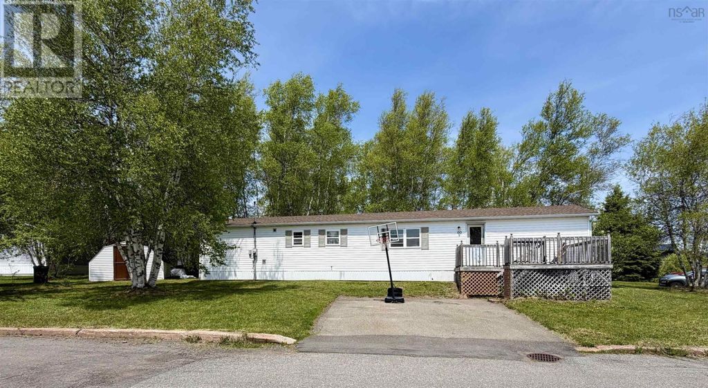 60 Rosewood Drive, Amherst