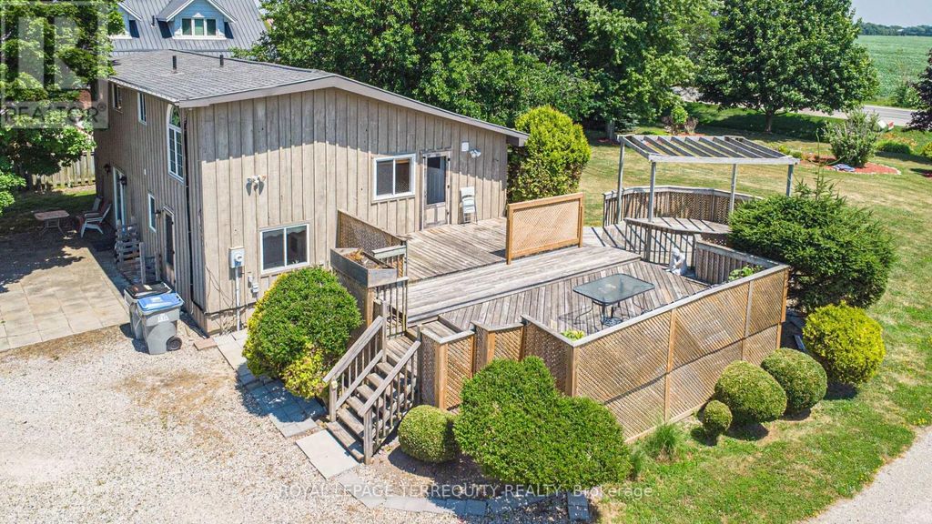 71251 Bluewater Highway, Bluewater (hay)
