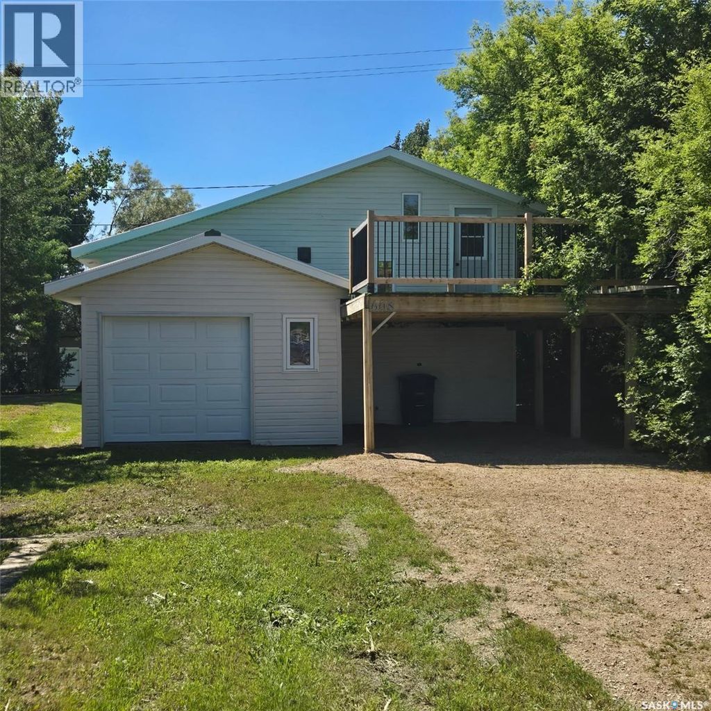 608 Whyte Street, Loreburn