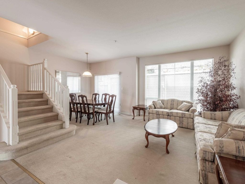 1155 Vidal Street, White Rock