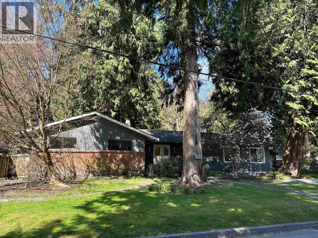 909 Seymour Boulevard, North Vancouver