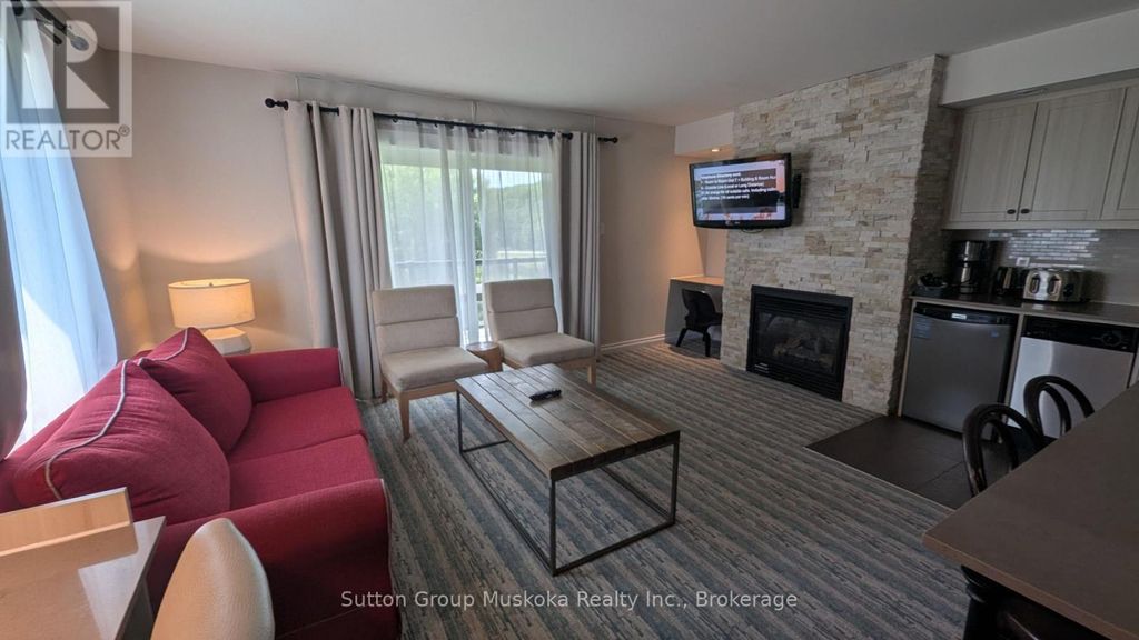54-203 - 54-203 Deerhurst Drive, Huntsville (chaffey)