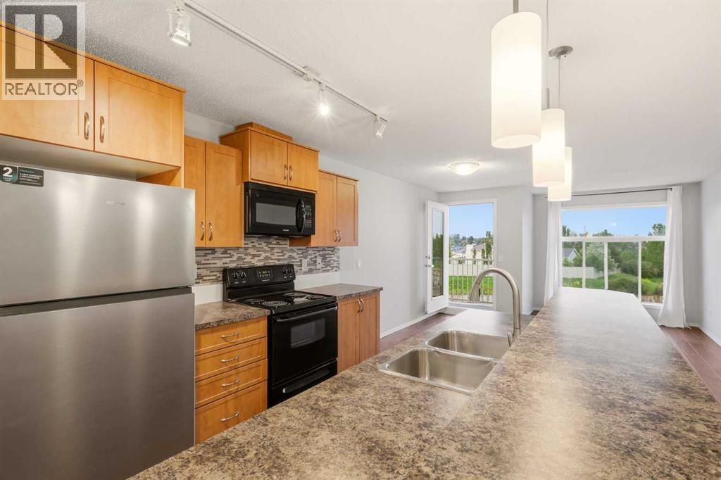 2323, 700 Willowbrook Road Nw, Airdrie