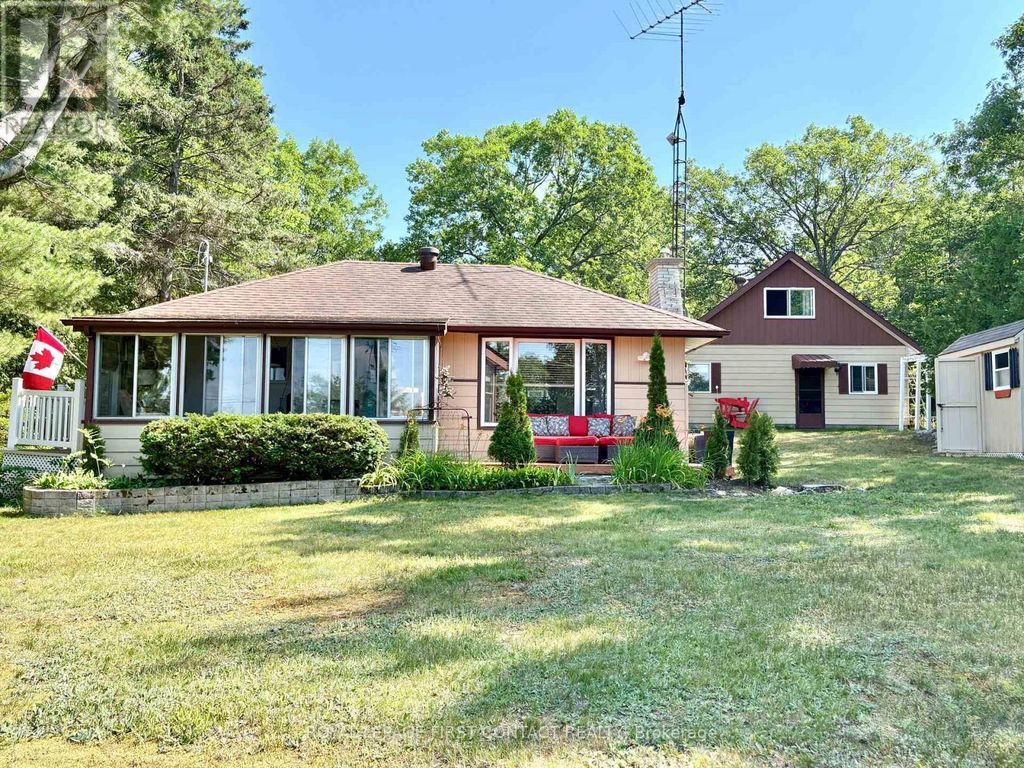 1987 Champlain Road, Tiny