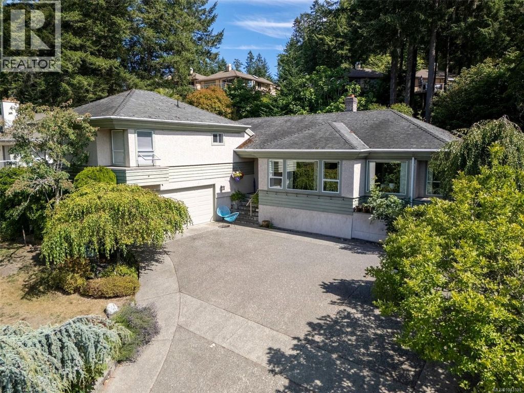 4343 Emily Carr Dr, Saanich