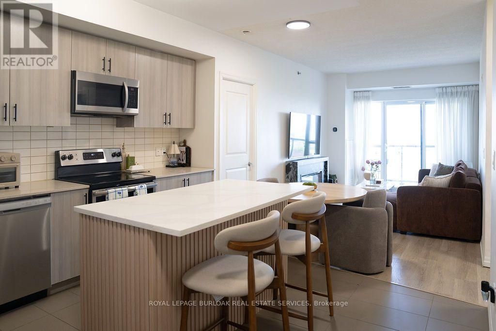 610 - 560 North Service Road, Grimsby (grimsby Beach)