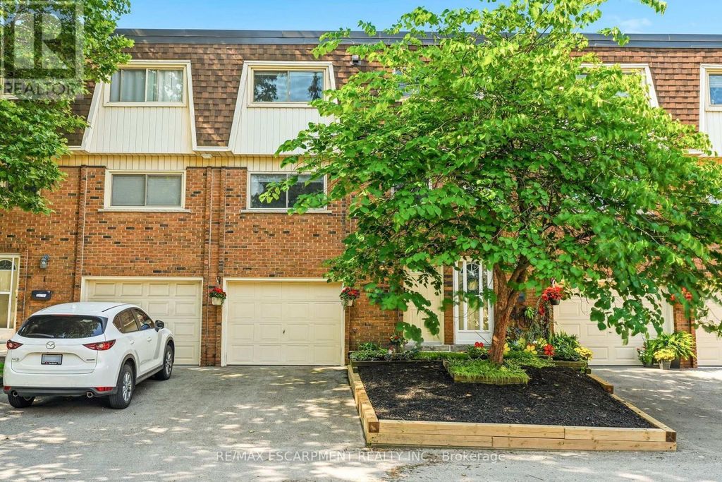 2 - 125 Bonaventure Drive, Hamilton (gilbert)