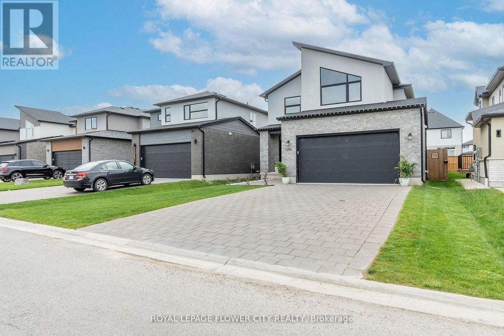 1266 Twilite Boulevard, London North (north S)