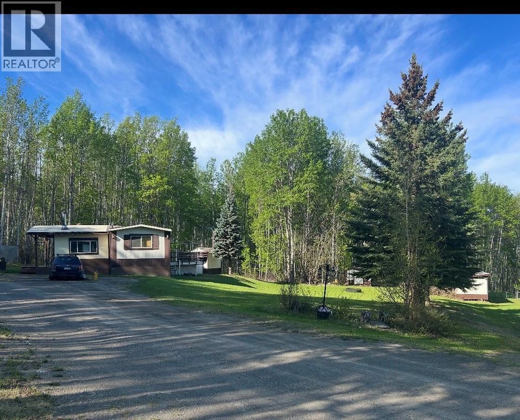 3939 Weiland Road, Chetwynd