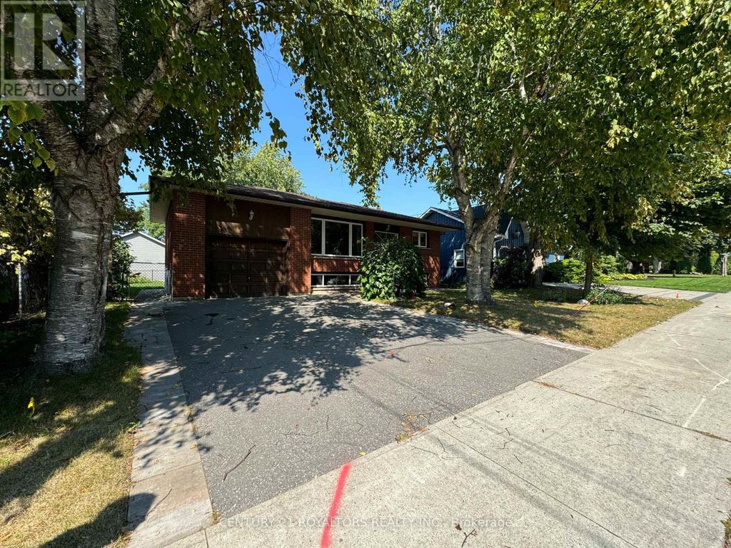 Bsmt - 404 Trent Street W, Whitby (downtown Whitby)