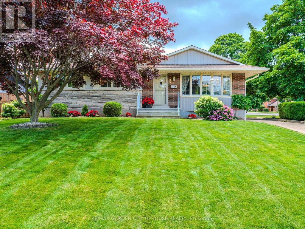 2 Croydon Drive, St. Catharines (lakeshore)