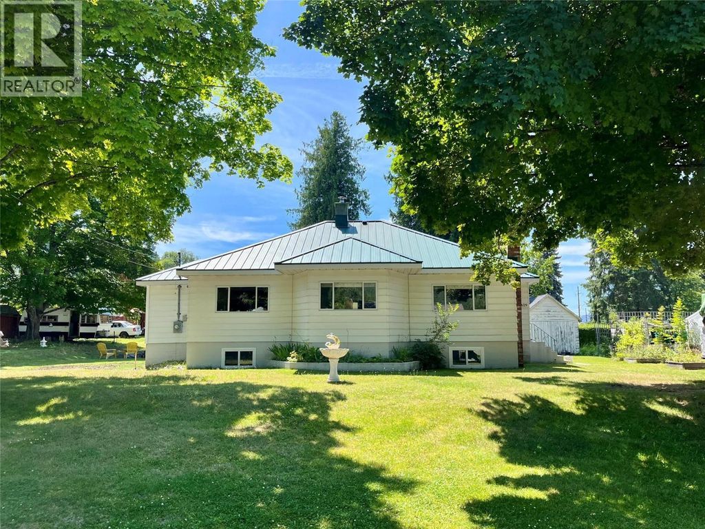 409 9th Avenue, New Denver