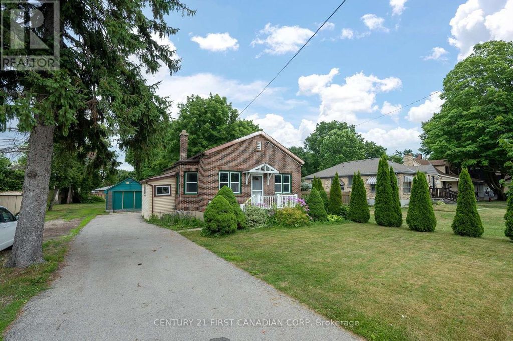 1456 Gore Road, London East (east O)