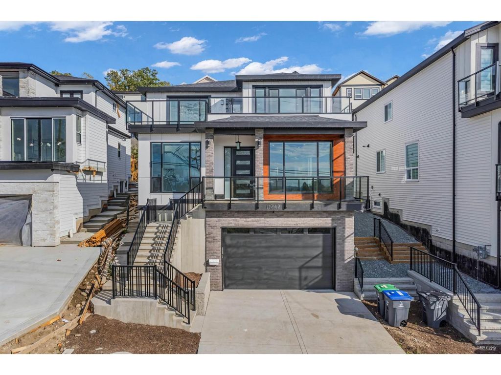 11342 River Road, Surrey