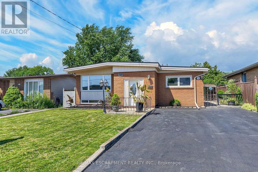96 Fielding Crescent, Hamilton (lawfield)