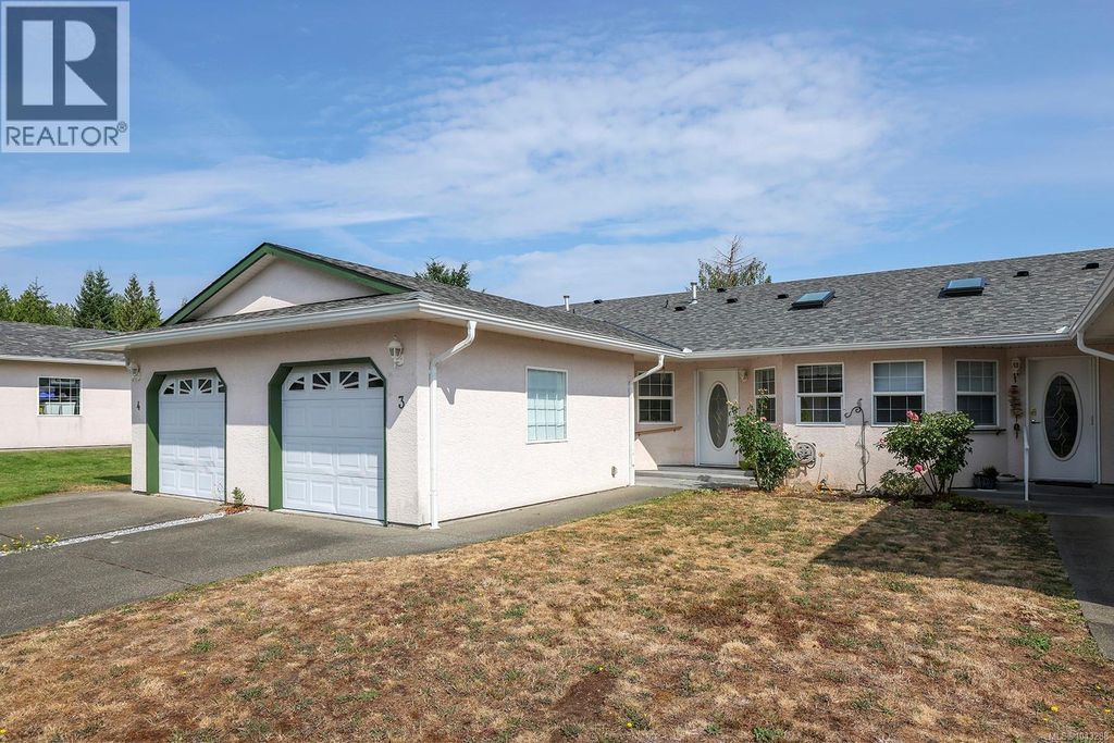 3 3355 First St, Cumberland
