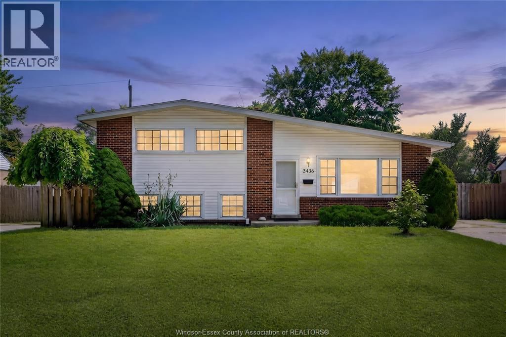 3436 Glenwood Avenue, Windsor