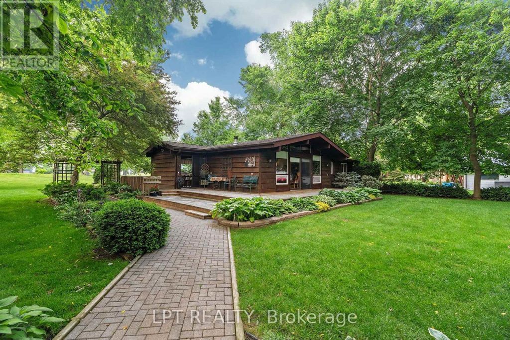 8452 Defore Drive, Lambton Shores