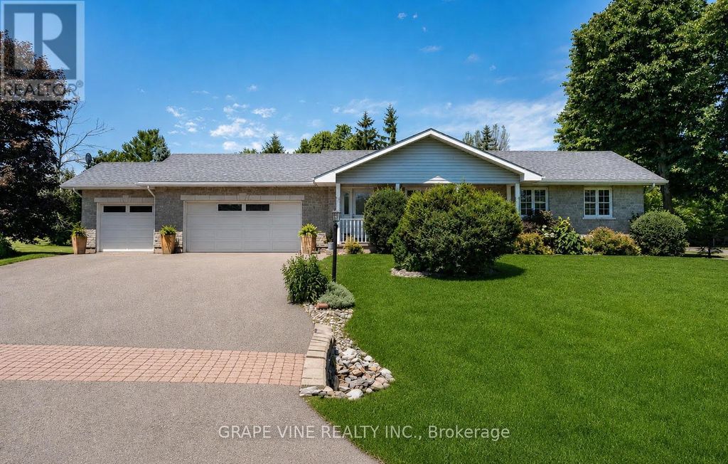 8391 Rowan Dr Drive, Ottawa