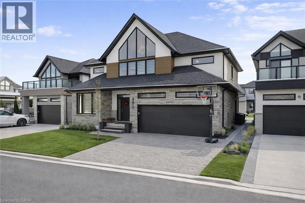 972 Stonecliffe Walk Unit# 18, Kitchener