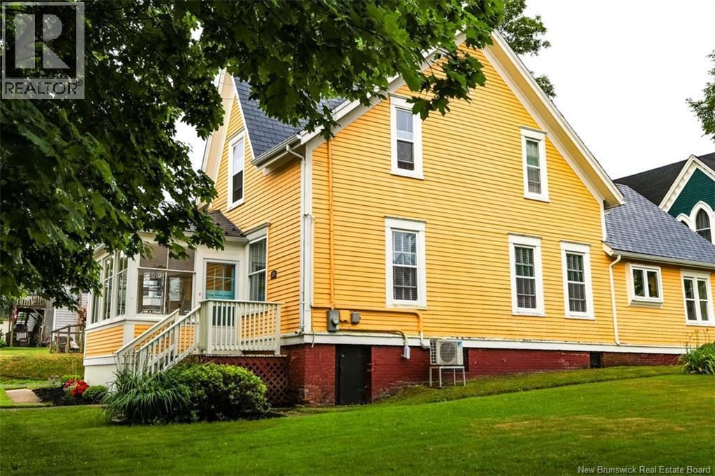 325 St James Street West, Saint John