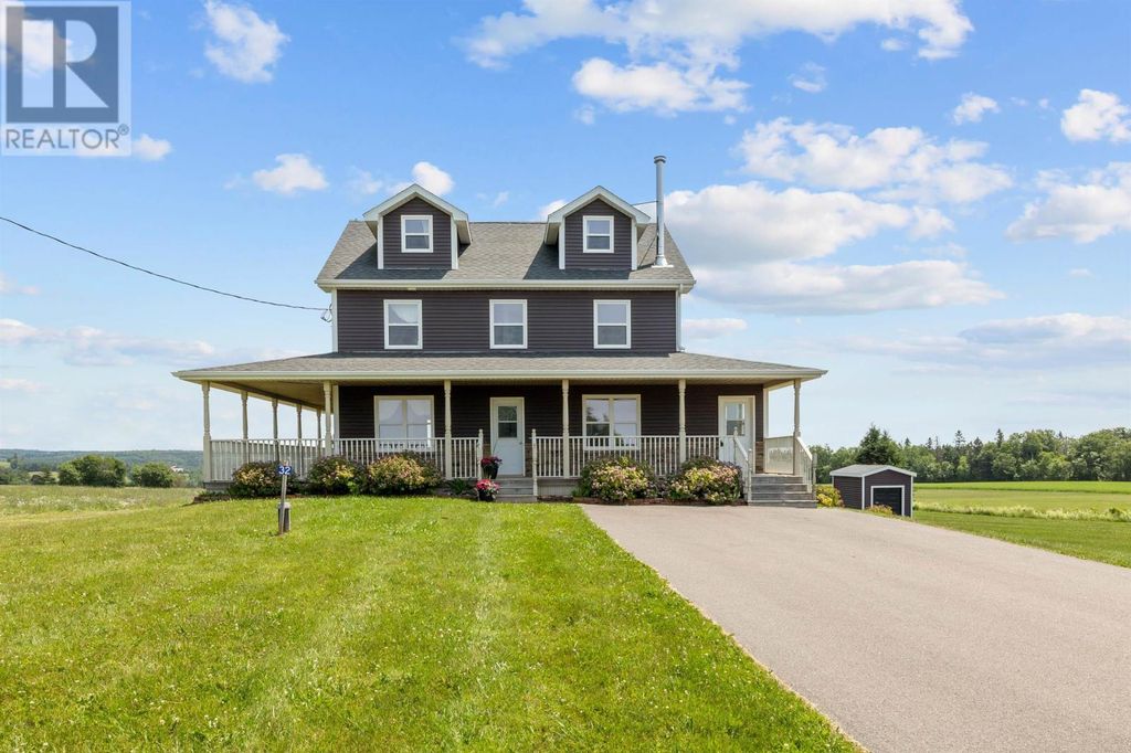32 Mill Road, Hampton