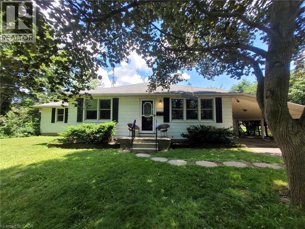 879 West 5th Street, Hamilton
