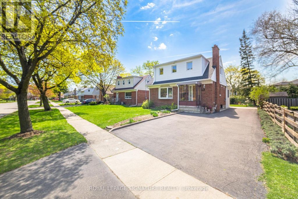18 Erlesmere Avenue, Brampton (brampton East)