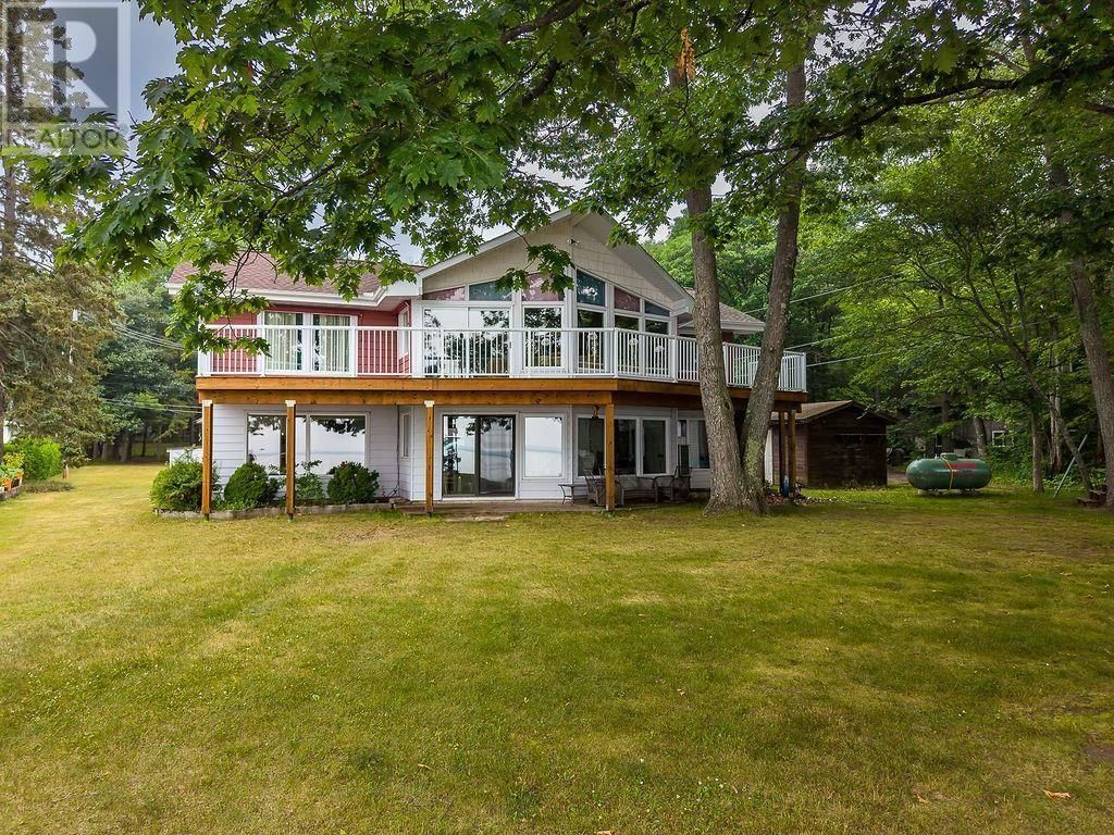 4463 Second Line West, Prince Township