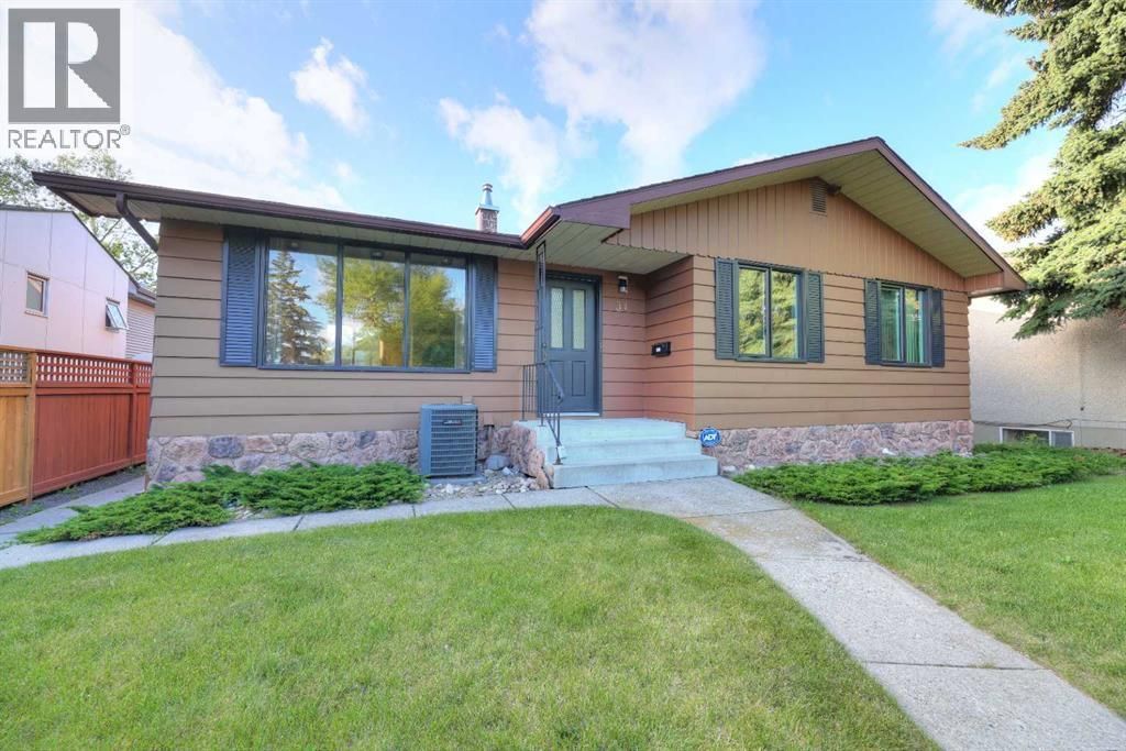 31 Rosery Drive Nw, Calgary