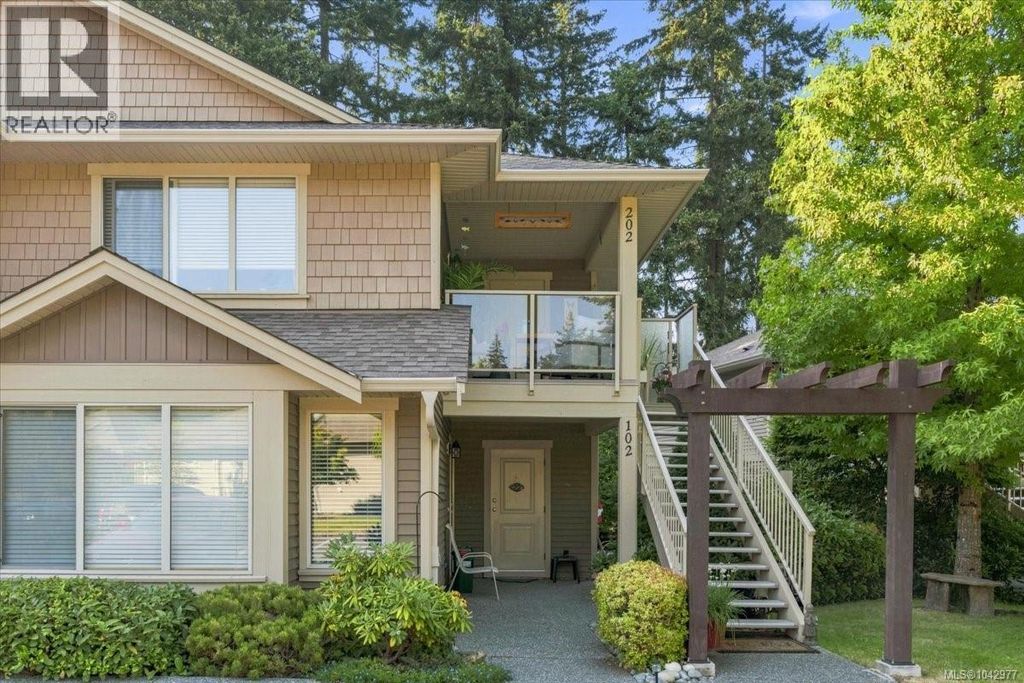 202 4442 Hedgestone Pl, Nanaimo