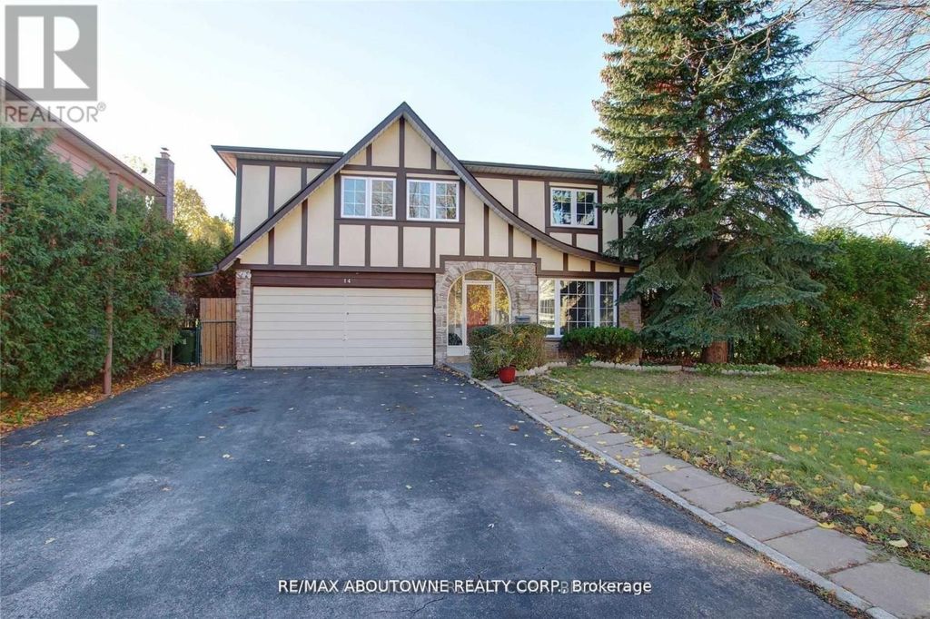Lower - 14 Angus Drive, Toronto (don Valley Village)