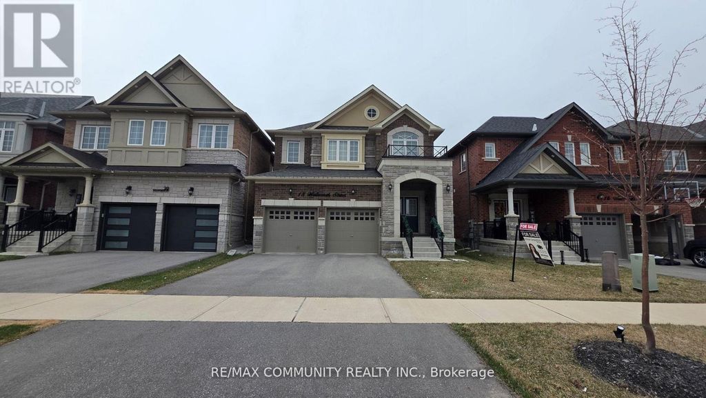 18 Walworth Street, Halton Hills (georgetown)