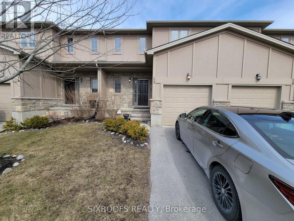 12 - 2089 Beaverbrook Avenue, London North (north M)