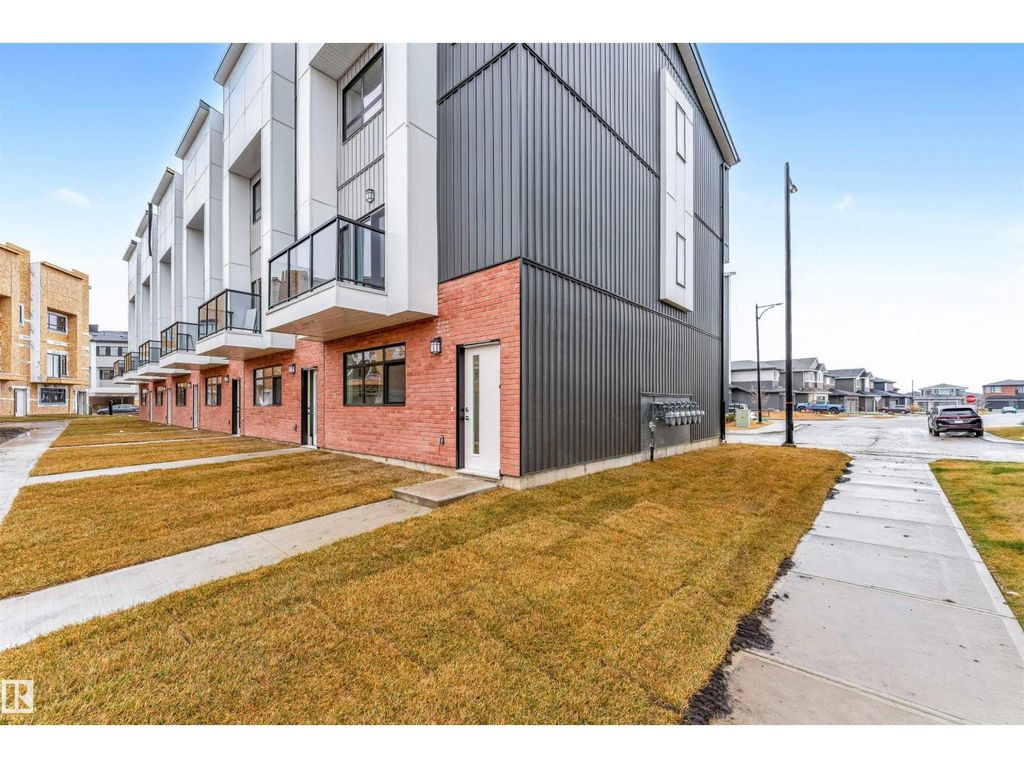 #68 130 Element Dr, St. Albert