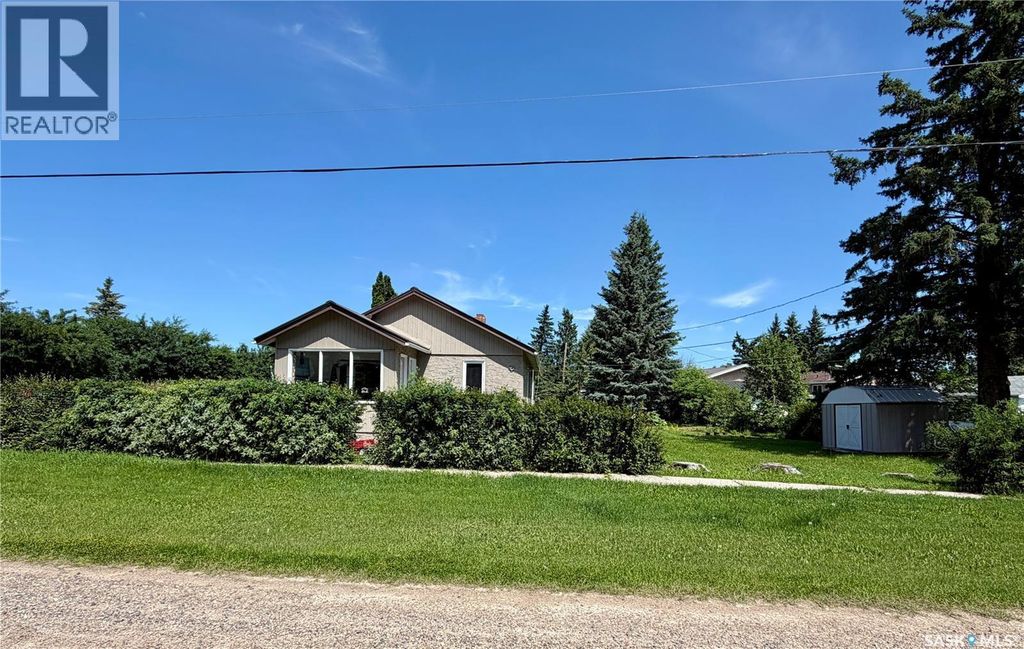 402 4th Street, Medstead