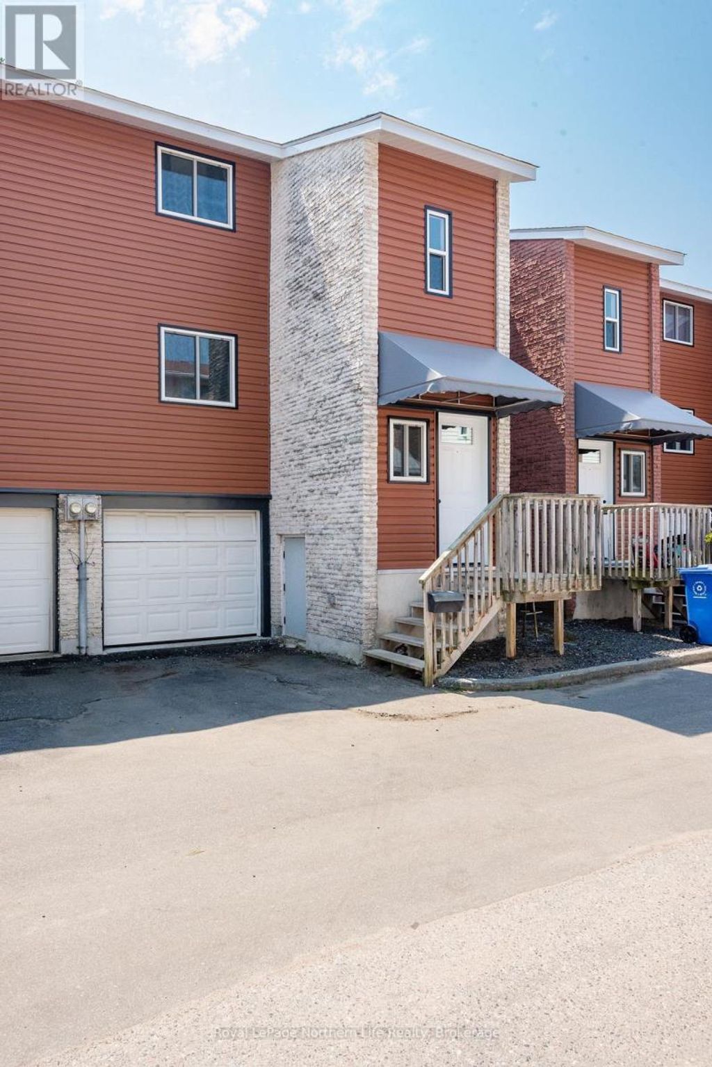 8 - 850 Lakeshore Drive, North Bay (ferris)