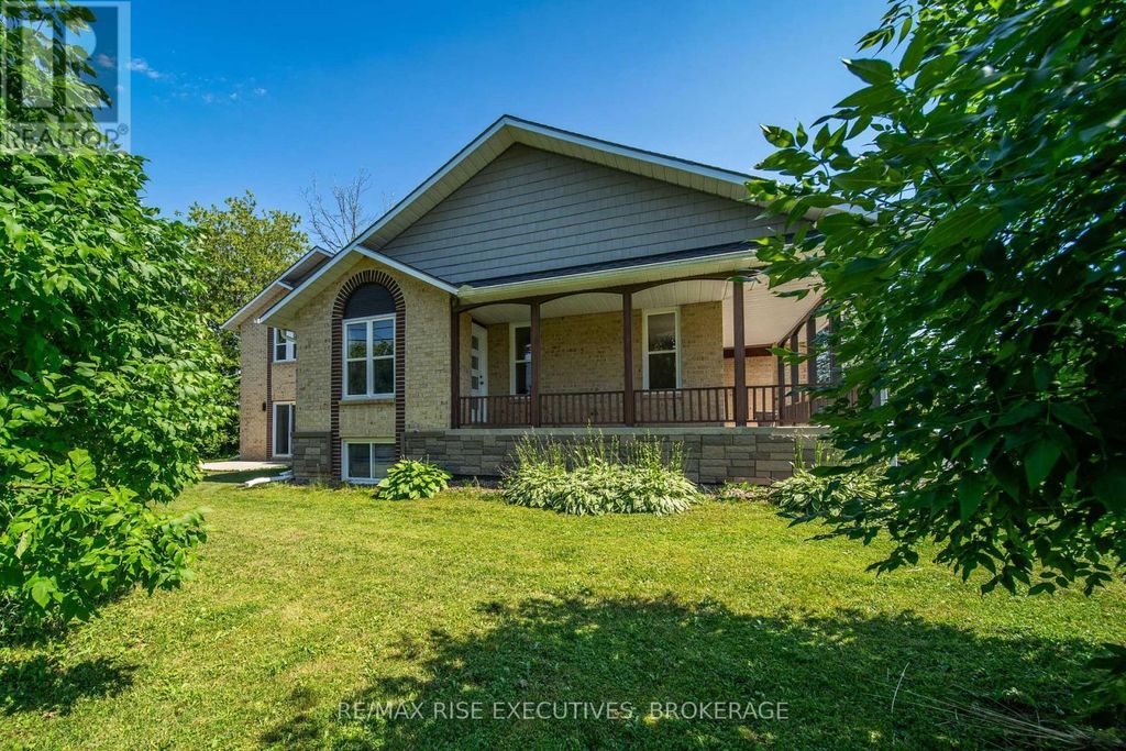 2 Creighton Drive, Loyalist (odessa)
