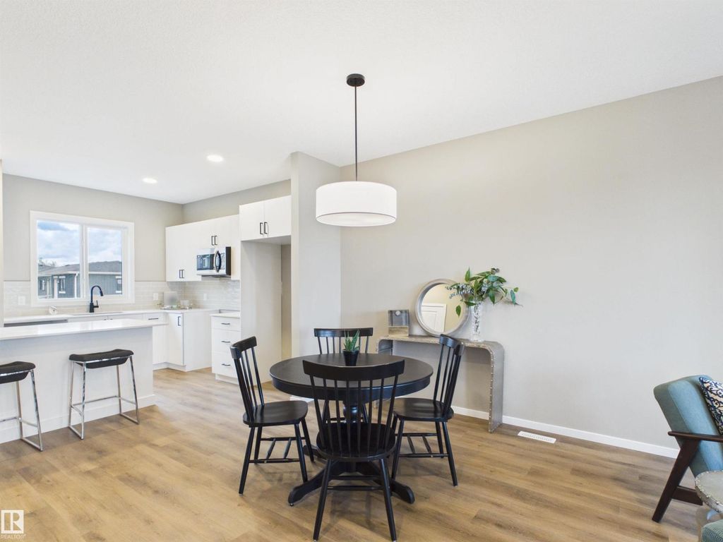 1098 Mcleod Av, Spruce Grove